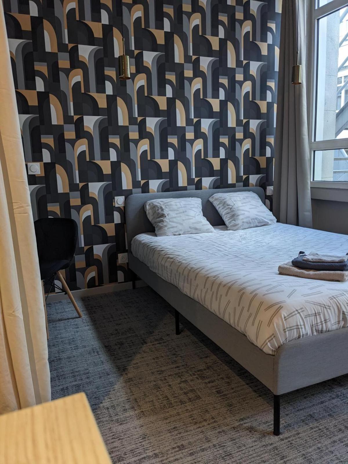 Le 12 Wifi Cosy Parking 3 Daire Saint-Etienne  Dış mekan fotoğraf