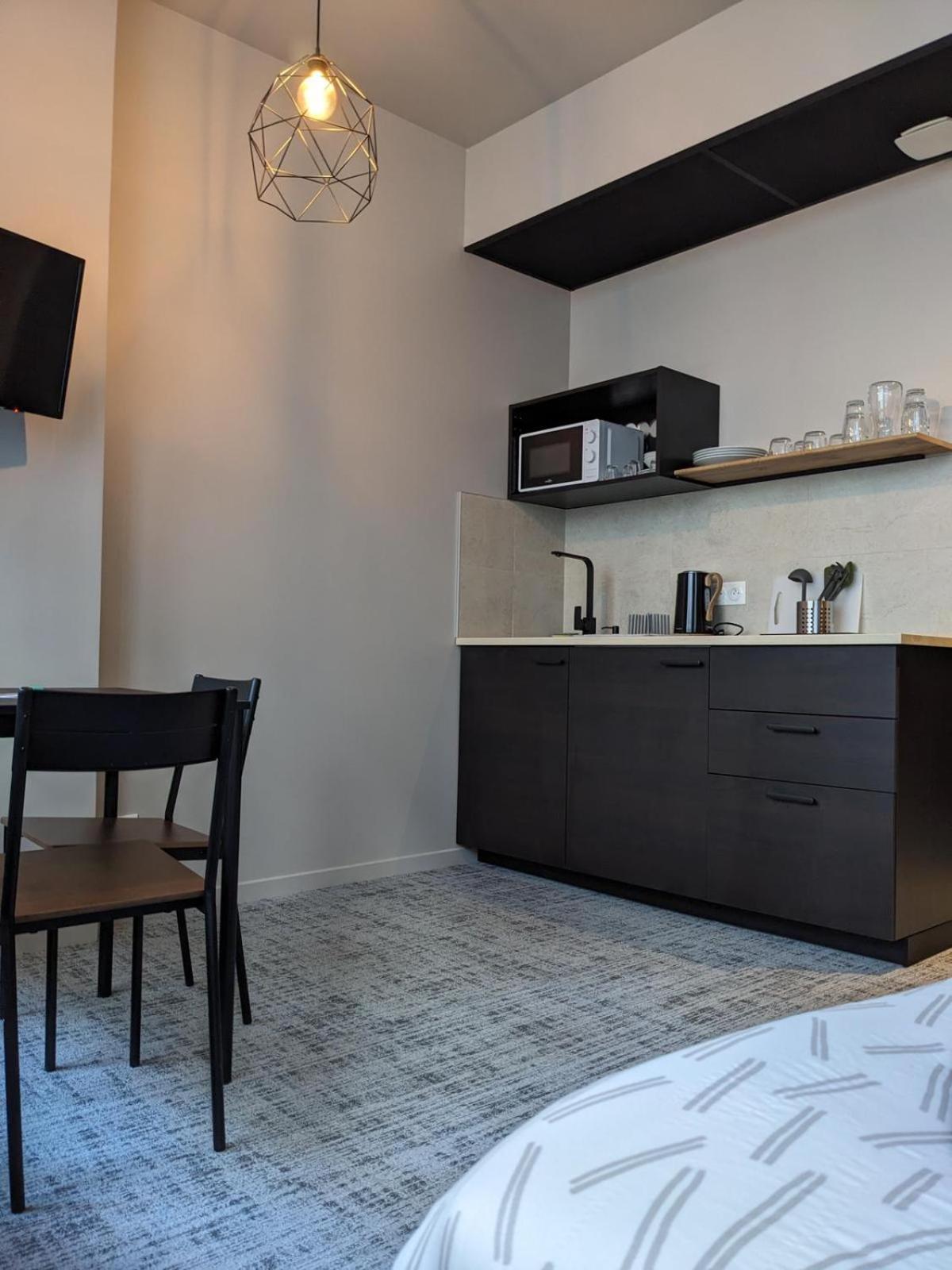 Le 12 Wifi Cosy Parking 3 Daire Saint-Etienne  Dış mekan fotoğraf